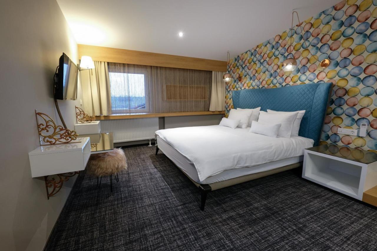 Hotel Kunst Krško Kültér fotó