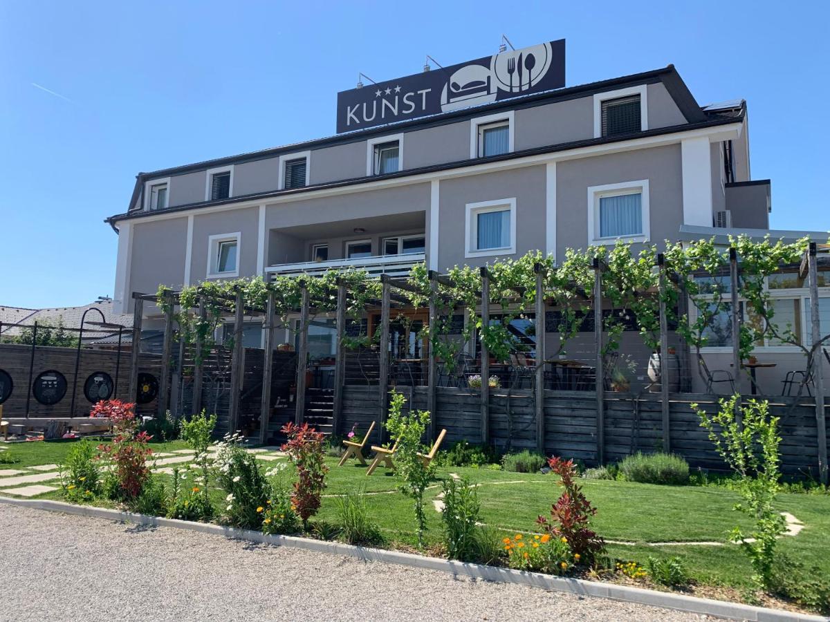 Hotel Kunst Krško Kültér fotó
