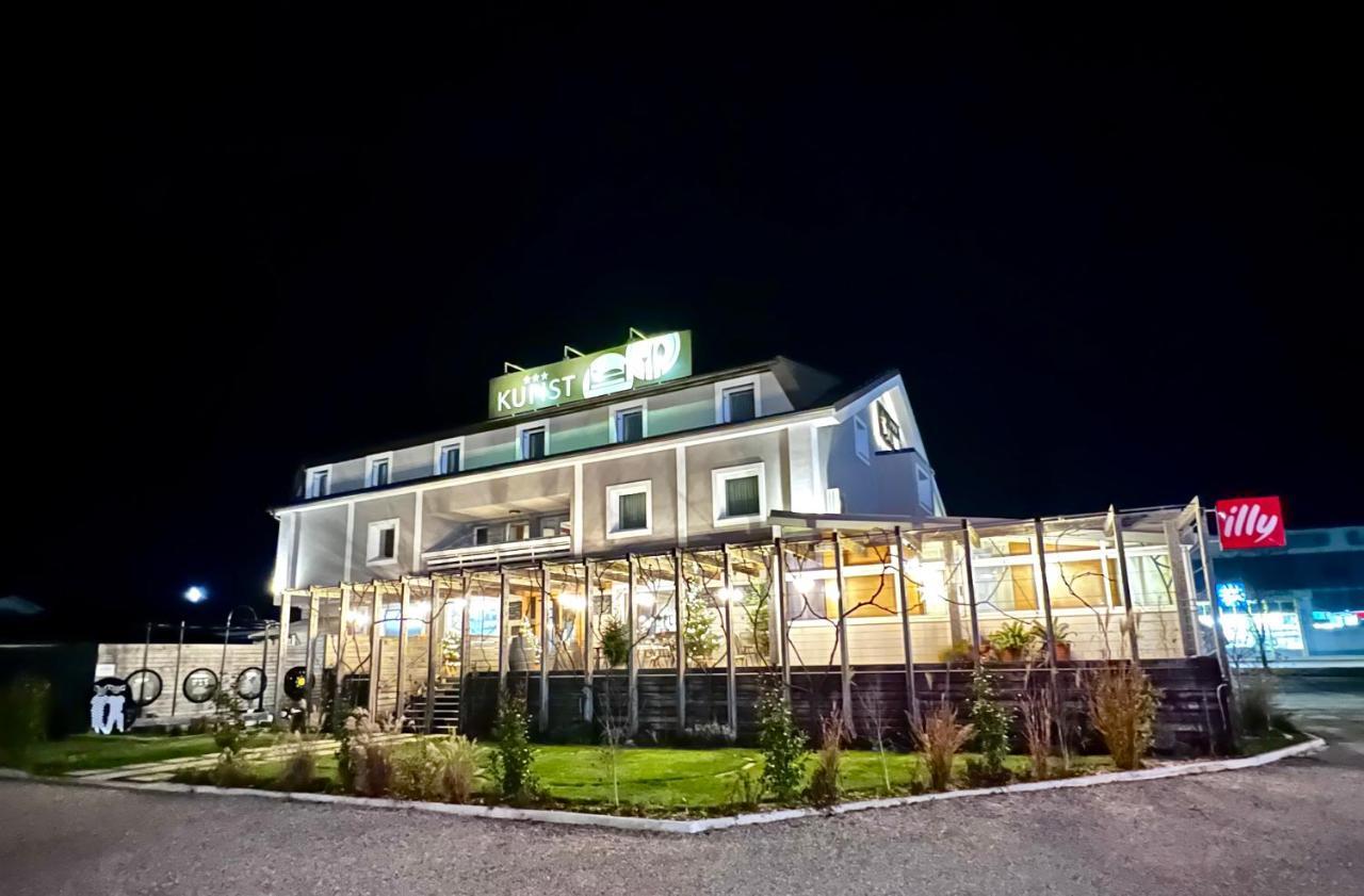 Hotel Kunst Krško Kültér fotó