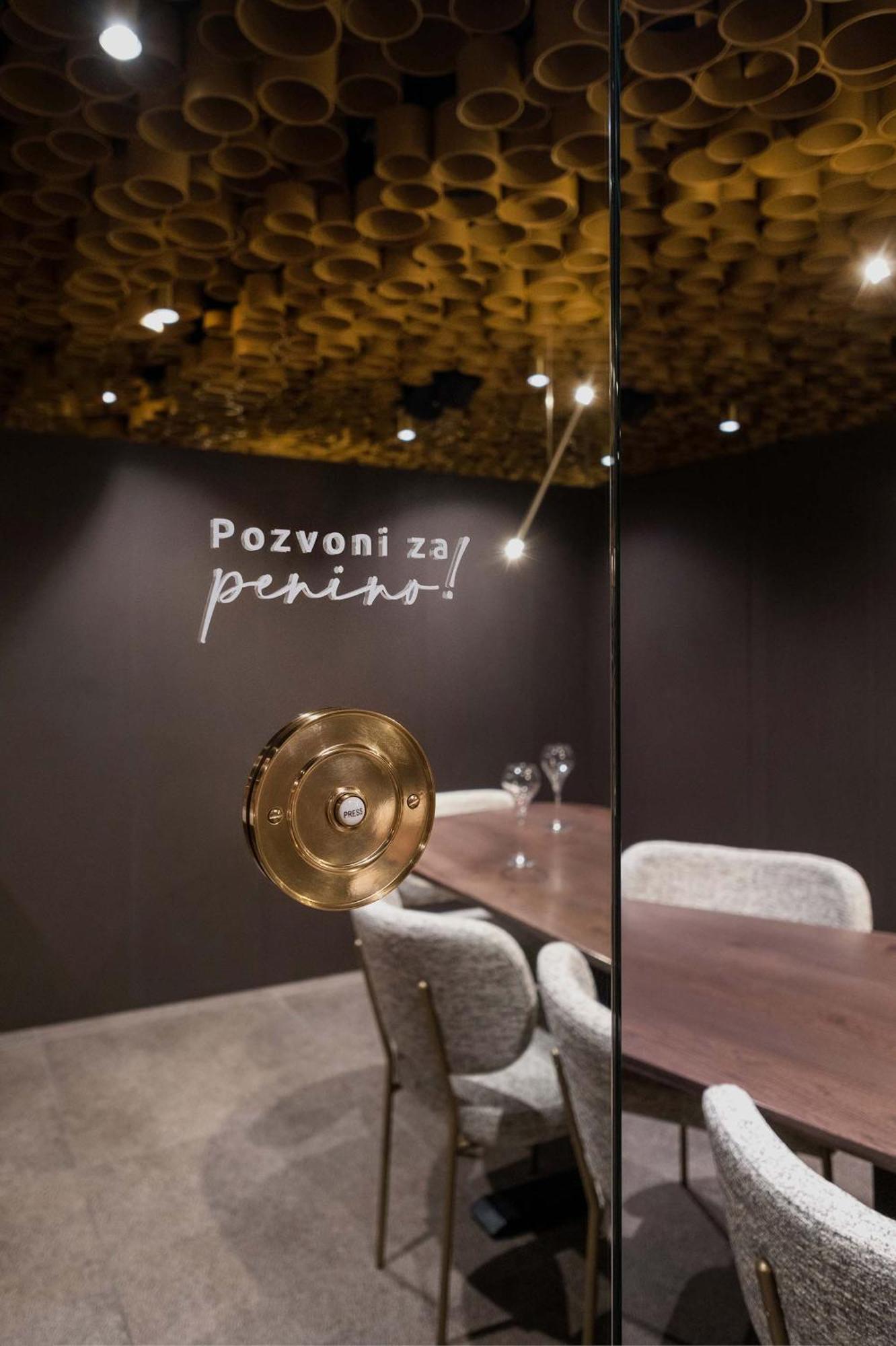 Hotel Kunst Krško Kültér fotó